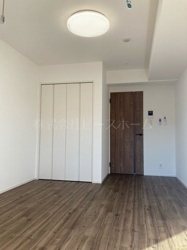 居室・リビング　※別号室参考写真