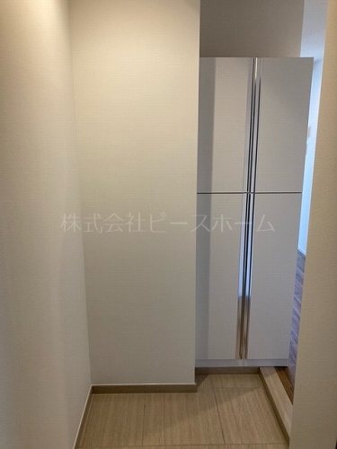 玄関　※別号室参考写真