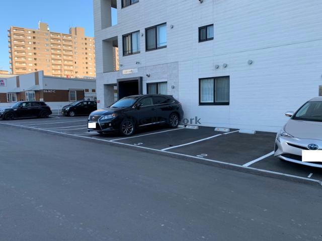 駐車場　駐車場