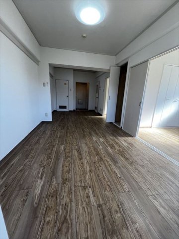 居室・リビング　※別部屋参考写真