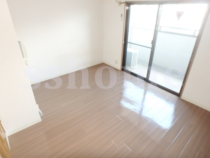 居室・リビング　きれいなお部屋です☆