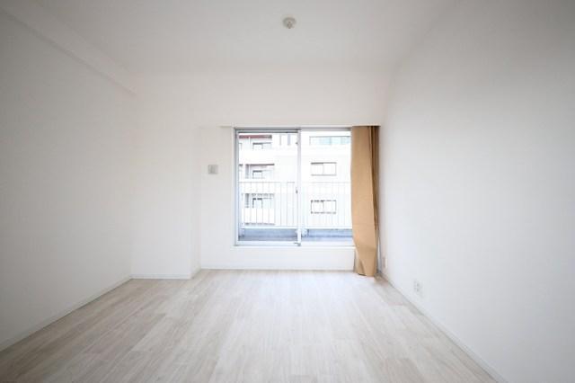 居室・リビング　同反転タイプ