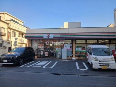 コンビニ　セブンイレブン世田谷奥沢３丁目店（コンビニ）まで218m