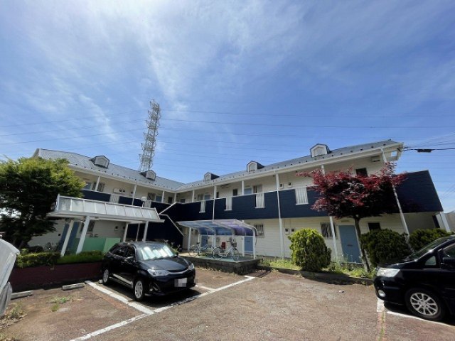 建物外観　ブルーライン「仲町台」駅まで徒歩5分！スーパーやコンビニも近