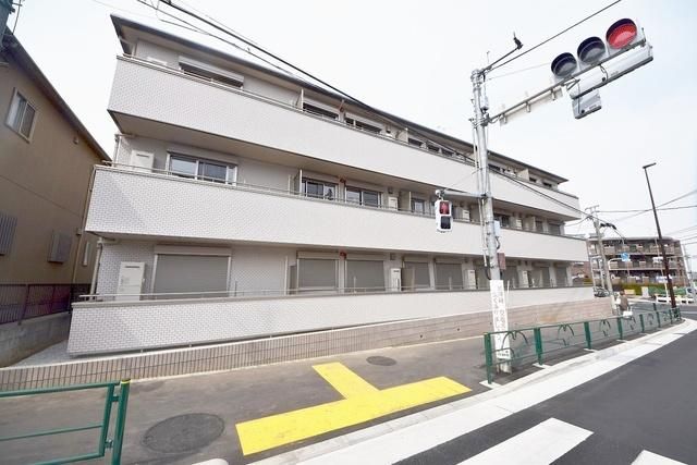 建物外観　★高幡不動駅徒歩8分★