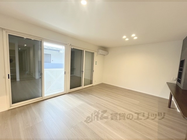 居室・リビング　リビング