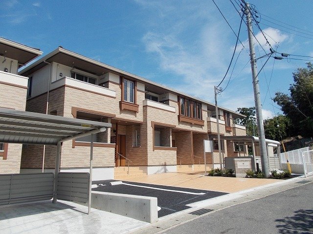 建物外観　落ち着いた雰囲気の外観です