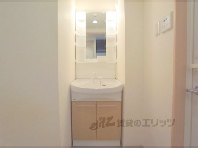 洗面設備　朝シャン出来ます