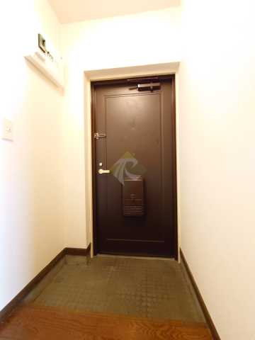 玄関　イクス中野