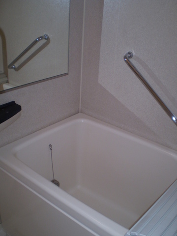 バス・シャワールーム　同マンション別部屋