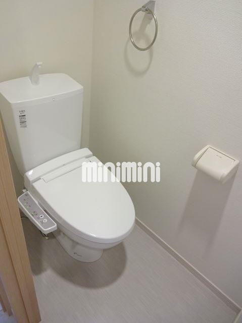 トイレ　温水洗浄便座