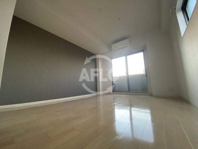 居室・リビング　エスリード大阪天満宮　洋室