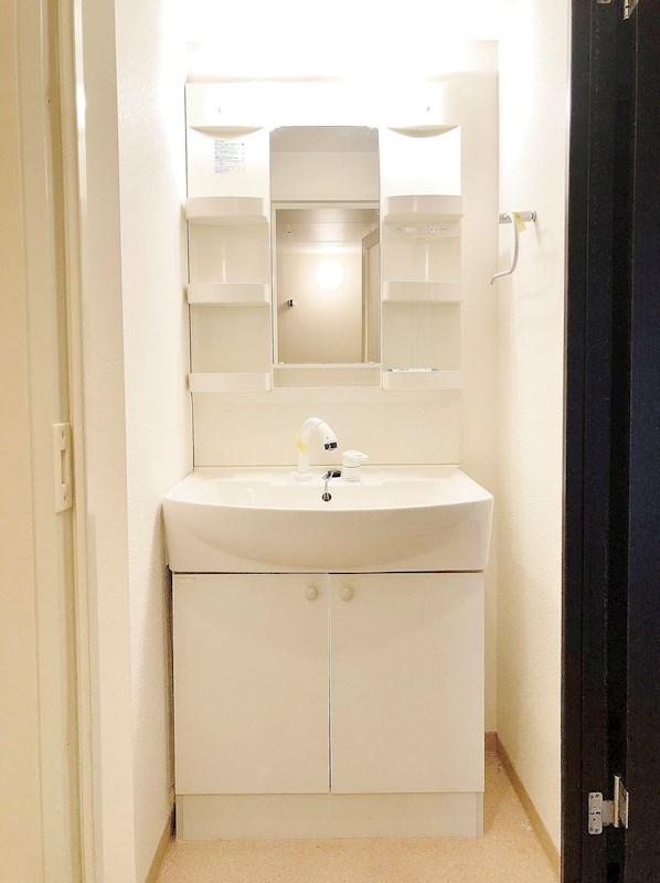 洗面設備　シャンプードレッサー