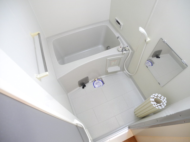 バス・シャワールーム　※室内画像は別号室のもの
