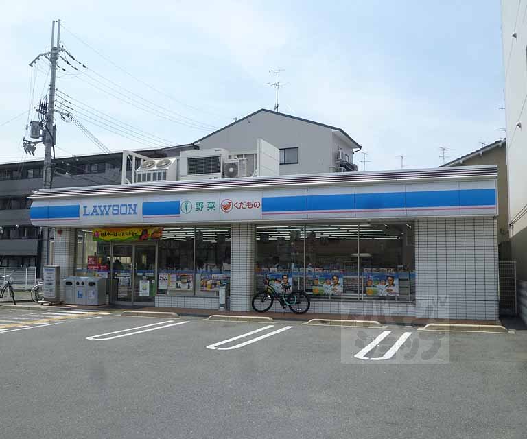 コンビニ　ローソン吉祥院三ノ宮町店（コンビニ）まで260m