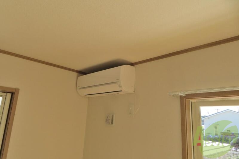 その他設備　エアコンも１台は設備として付いてます。これまた嬉しいポイント