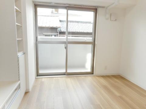 居室・リビング　室内