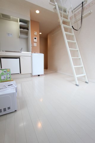 居室・リビング　同タイプ参考写真です。