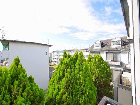 眺望　日当たり良好です。