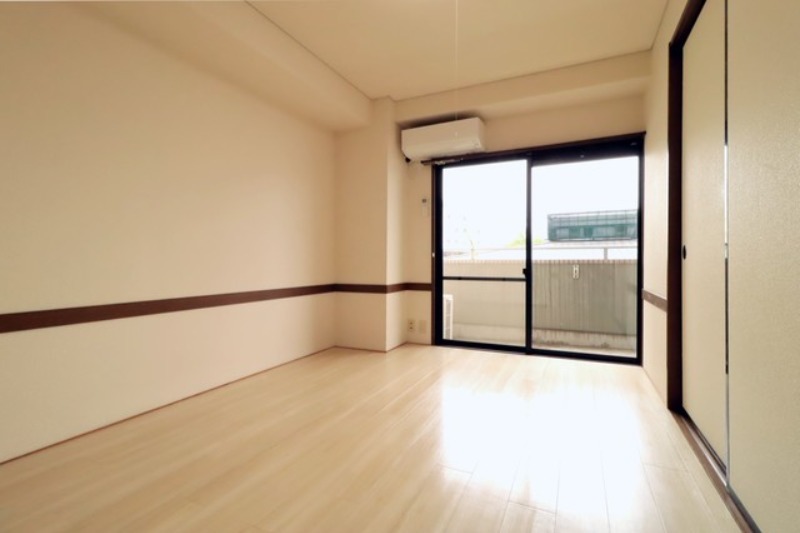 居室・リビング　図面と現状に相違がある場合には現状を優先