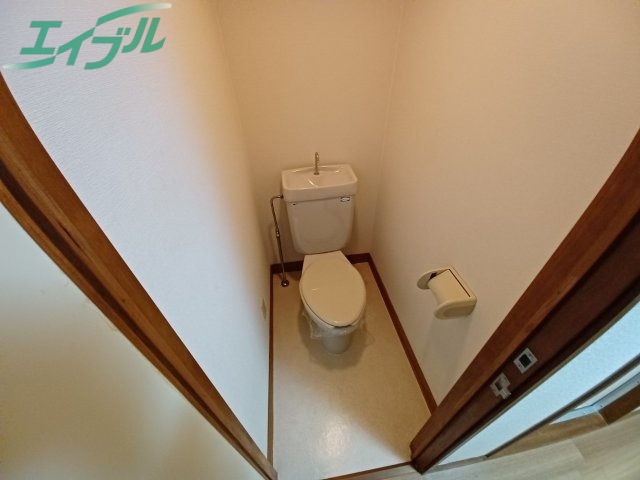 トイレ　※同棟別部屋の写真です