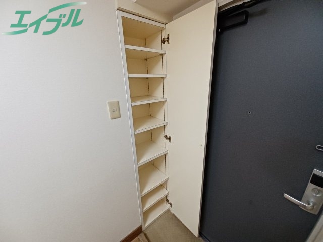 収納　※同棟別部屋の写真です