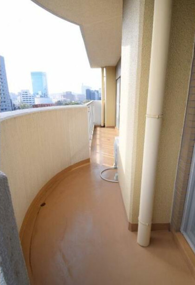 バルコニー　※同タイプ、別室