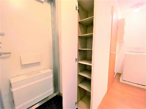 玄関　設備・使用は号室により異なる為、現況を優先致します。