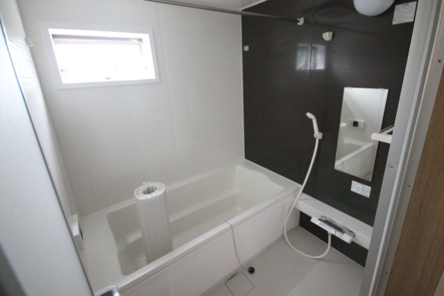 バス・シャワールーム　※同物件別号室の写真になります