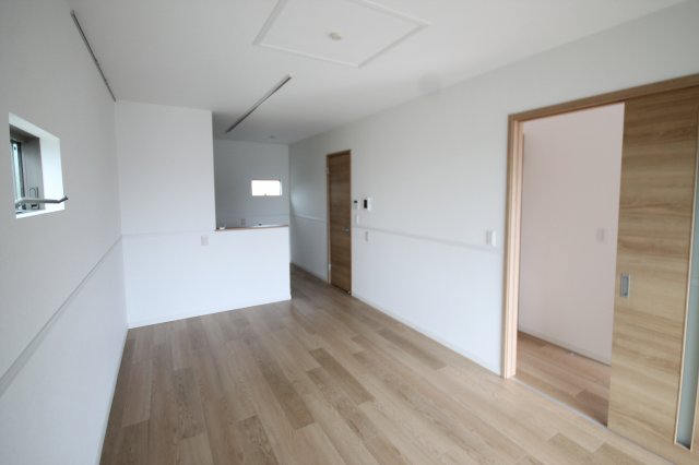 居室・リビング　※同物件別号室の写真になります