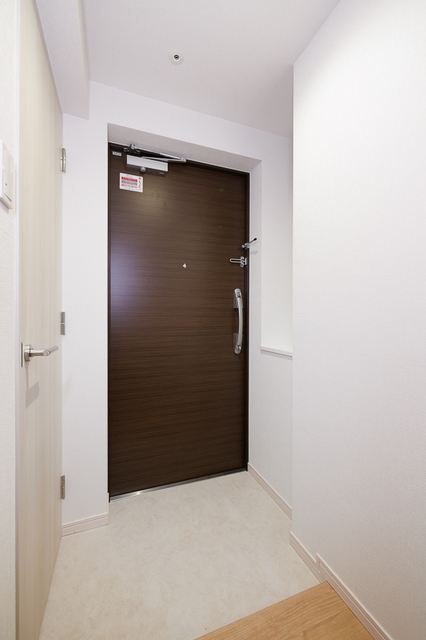 玄関　※写真は同タイプ住戸です。