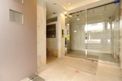 エントランス　★《見学予約受け付け中》設備充実のハイグレード賃貸マンション