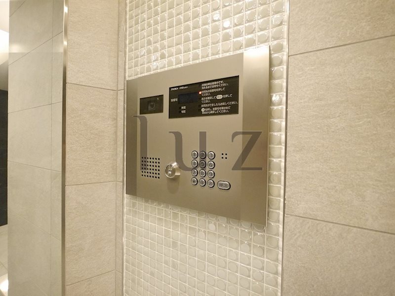 セキュリティ　女性も安心のモニター付きオートロックで安心のセキュリティーで