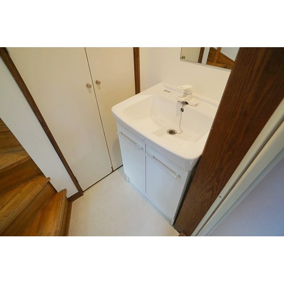 洗面設備　独立洗面台