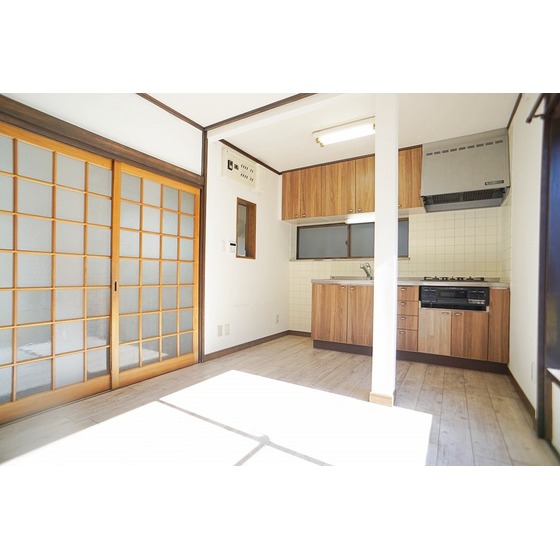 キッチン　広々開放的なＤＫ