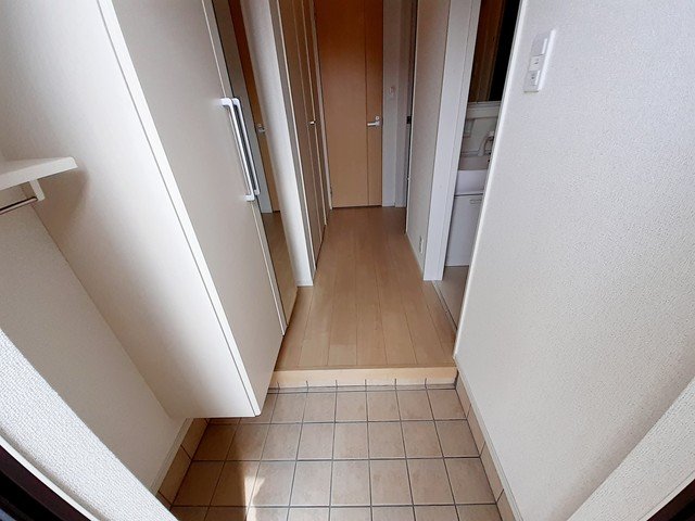 玄関　落ち着いた玄関です