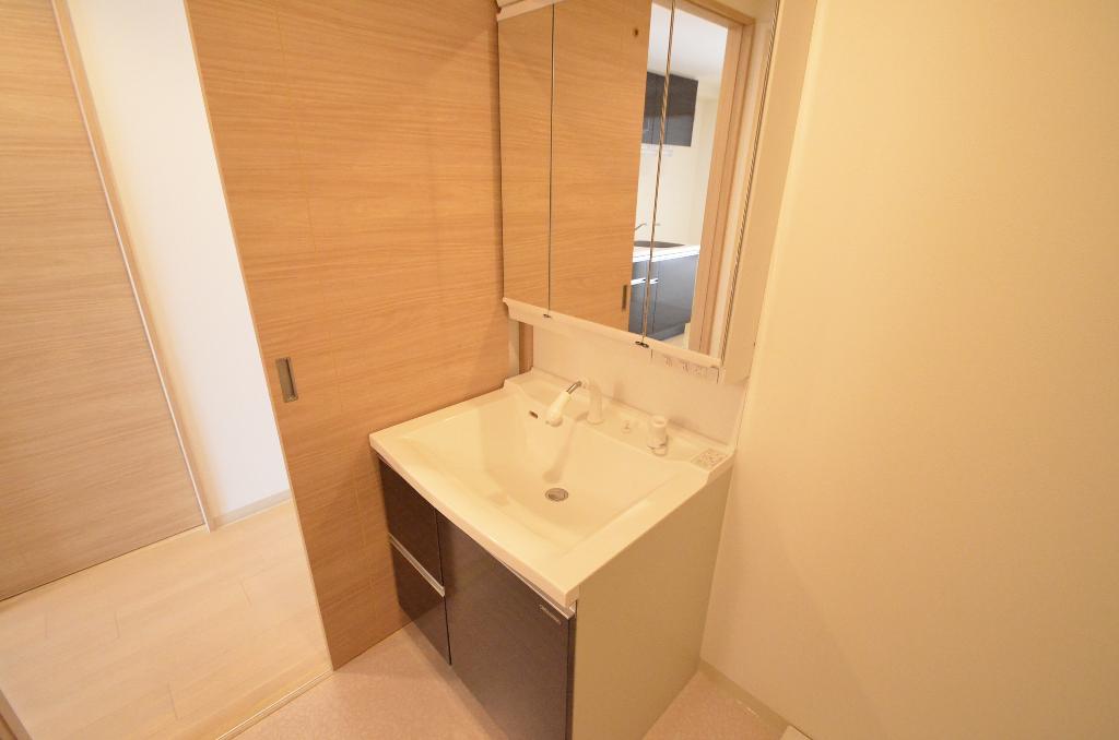 洗面設備　洗髪洗面化粧台