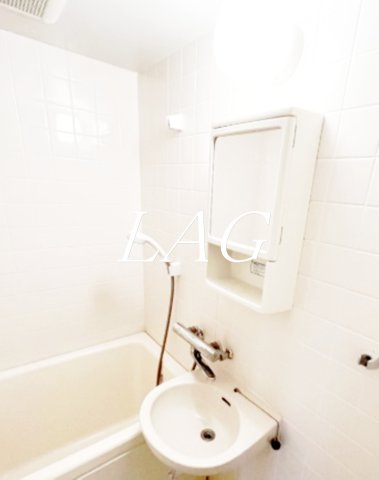 洗面設備　洗面台です。