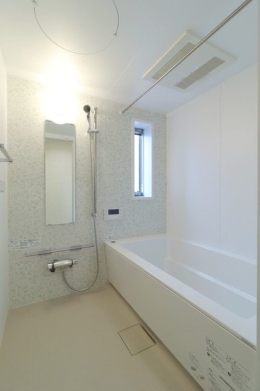 バス・シャワールーム　図面と現状に相違がある場合には現状を優先