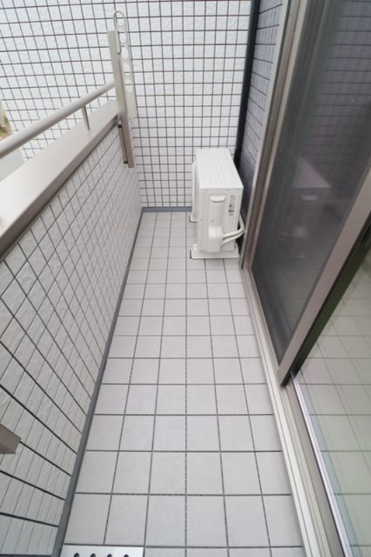 バルコニー　図面と現状に相違がある場合には現状を優先