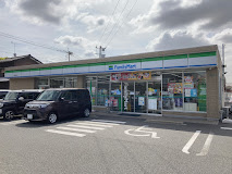 コンビニ　ファミリーマート 小倉明和町店（コンビニ）まで240m