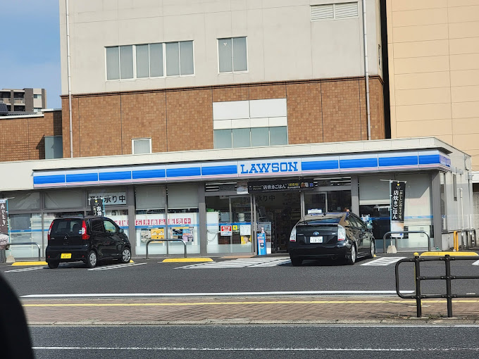コンビニ　ローソン 小倉江南町西店（コンビニ）まで640m