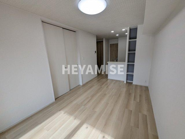 居室・リビング　※同物件反転タイプ(現状優先)