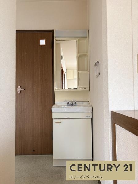 洗面設備　★脱衣所★