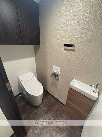 地下鉄堺筋線 北浜駅 徒歩7分 15階建 築1年のトイレ写真