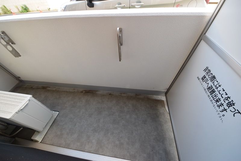 バルコニー　バルコニー