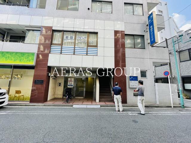 病院　岩田クリニック（病院）まで894m