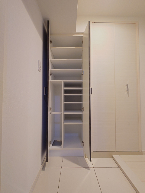 その他設備　シューズボックス