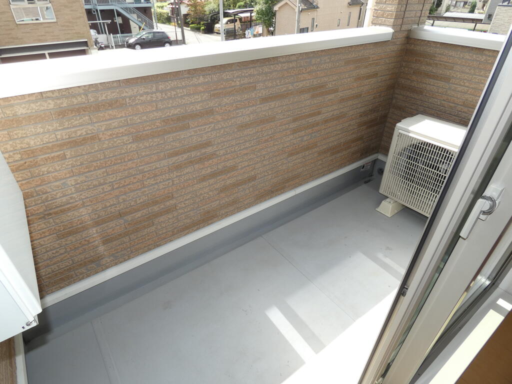 バルコニー　バルコニー