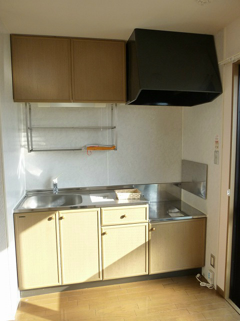 キッチン　写真は301号室です（参考）